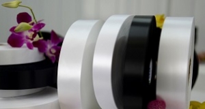 PS - CHẤT LIỆU IN NHÃN/MÁC POLYESTER SATIN - 1 MẶT BÓNG