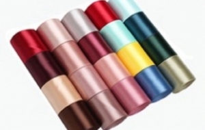 PS-715X: POLYESTER SATIN DÀY, KHÔNG BIÊN, 1 MẶT BÓNG, MÀU THEO YÊU CẦU