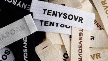 ỨNG DỤNG CỦA CHẤT LIỆU 100% COTTON (PURE COTTON) CHO IN NHÃN MÁC